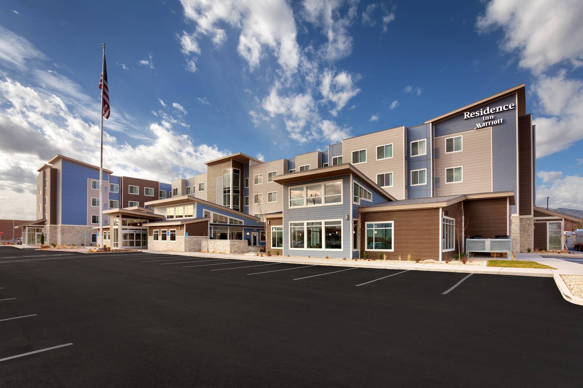 Residence Inn By Marriott Cleveland Airport/Middleburg Heights Eksteriør billede